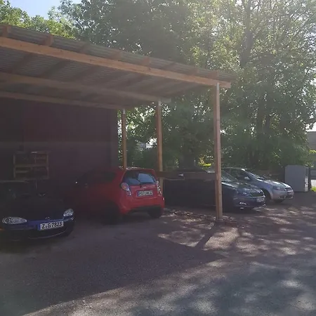 Haus Am Sachsenring דירה הוהנשטיין-ארנסתל