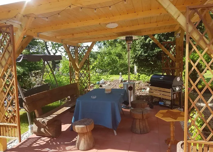 Haus Am Sachsenring Апартаменты *