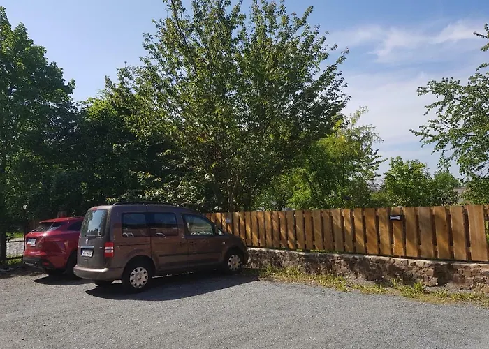 Haus Am Sachsenring Апартаменты *